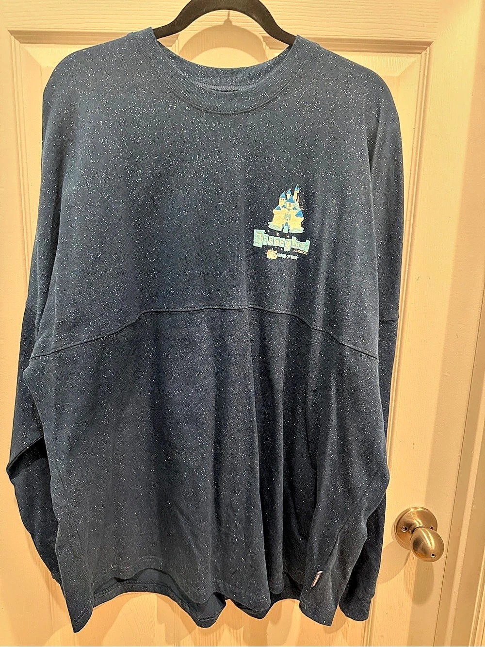 Disney Happiest Place on Earth Spirit Jersey Graphic Spirit Jersey XL NWT
